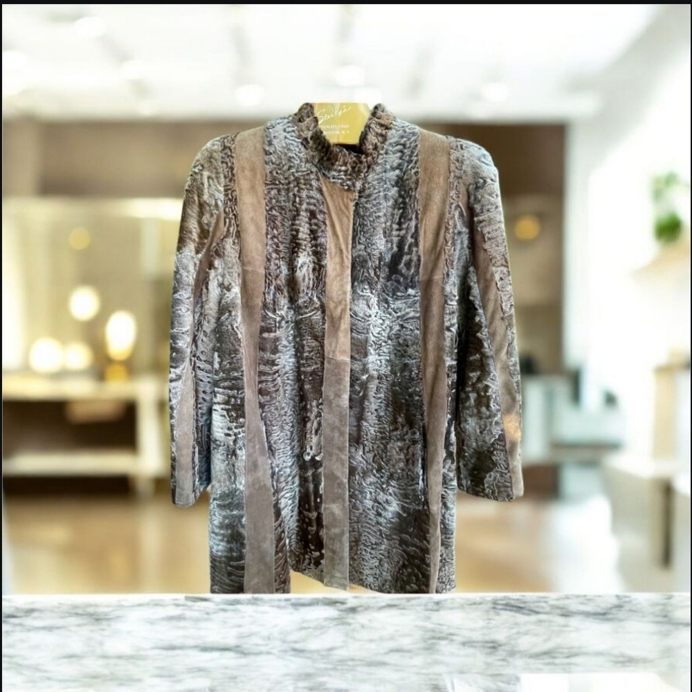 Chic Swakara & Suede Fur Coat 46”Bust Excellent